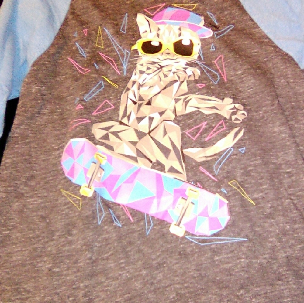 Long sleeve graphic tee